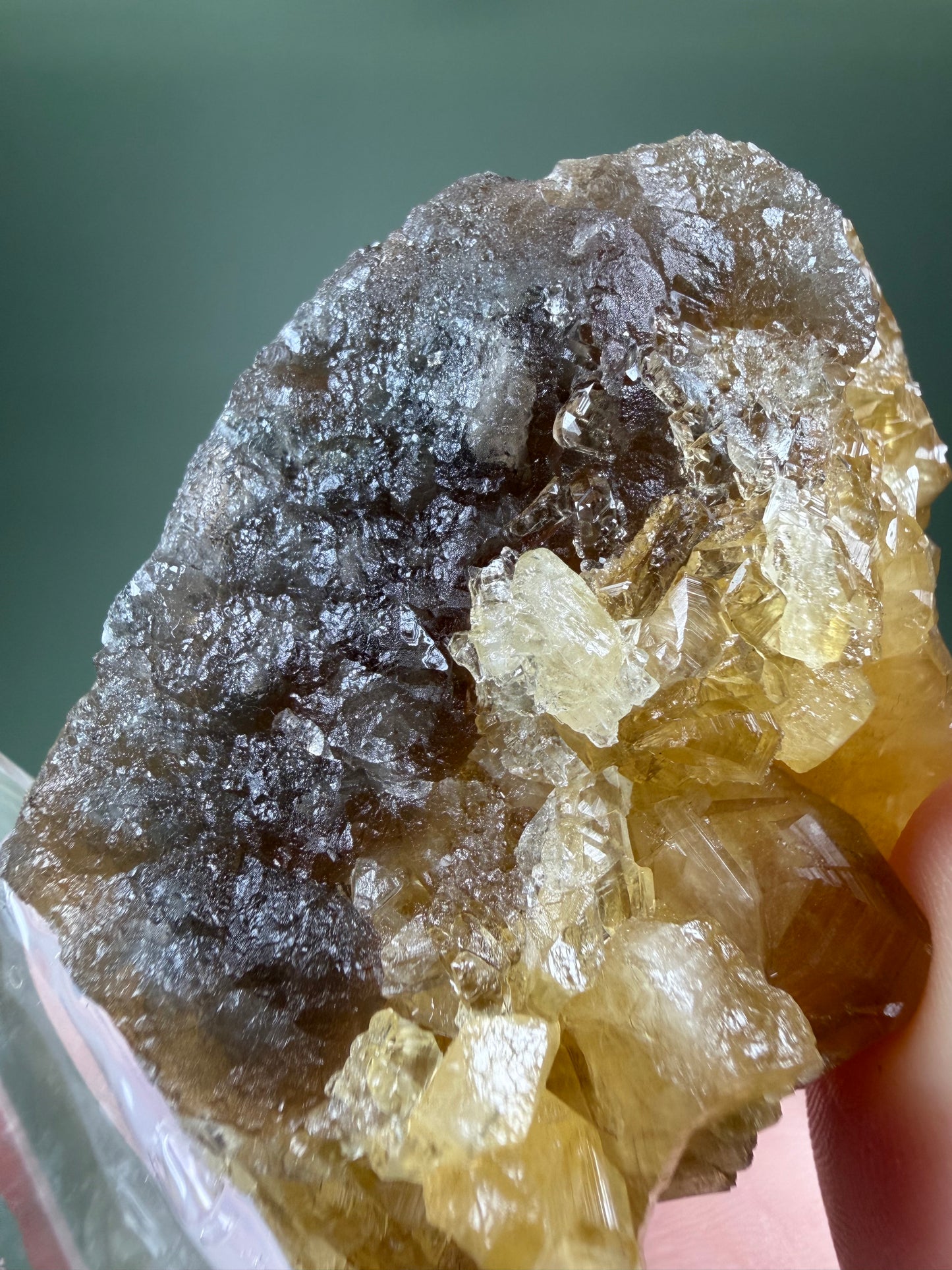 Baryte on Fluorite - China