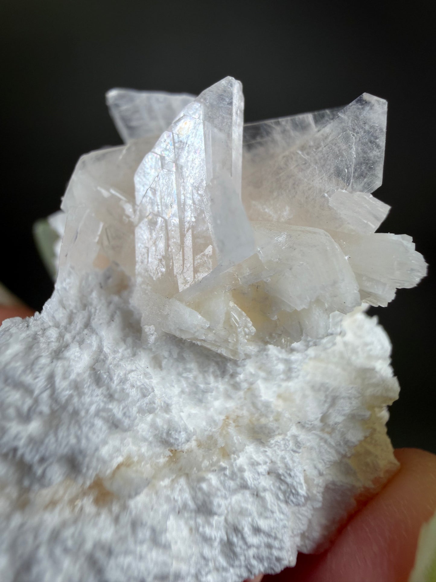 Heulandite-Ca  on Mordenite - USA