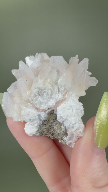 Heulandite-Ca  on Mordenite - USA